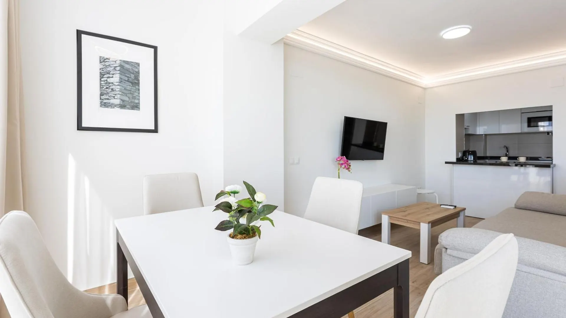 Blonzu Camboya Apartment Torremolinos